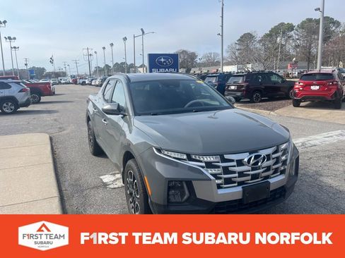 Used 2022 Hyundai Santa Cruz SEL Premium w/ Launch Package image 2