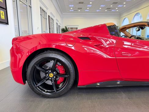 Used 2016 Ferrari 488 Spider image 10