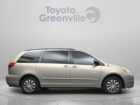 Used 2004 Toyota Sienna CE image 18