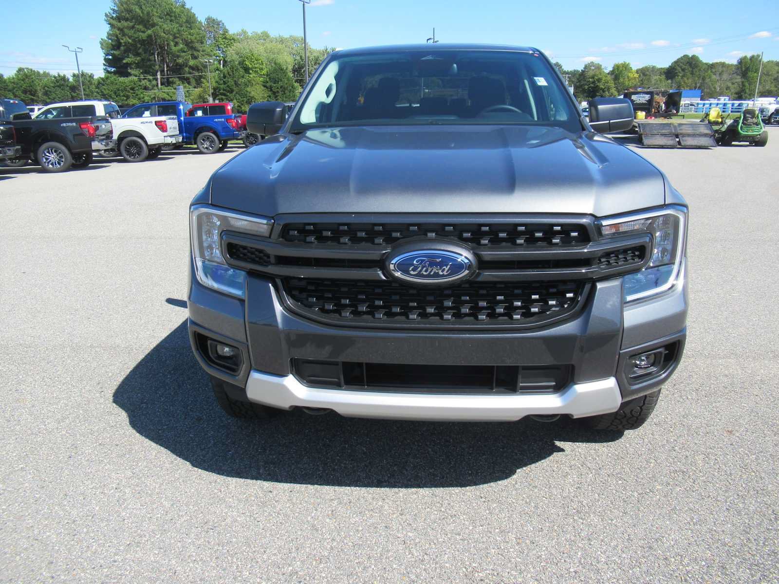 New 2026 Ford Ranger XLT w/ FX4 Off-Road Package AWD/4WD image 2