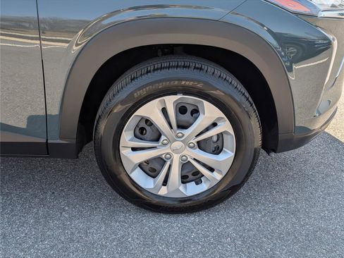 Used 2025 Chevrolet Trax LS image 9