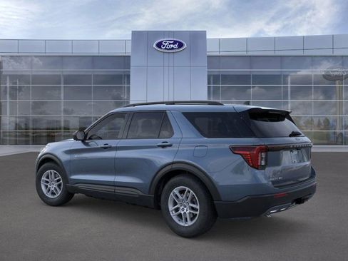 New 2026 Ford Explorer Active w/ Active Comfort Package image 3