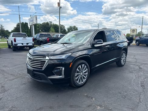 Certified 2023 Chevrolet Traverse Premier AWD/4WD image 1