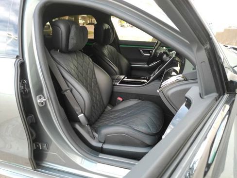 Used 2024 Mercedes-Benz S 580 4MATIC Sedan image 26