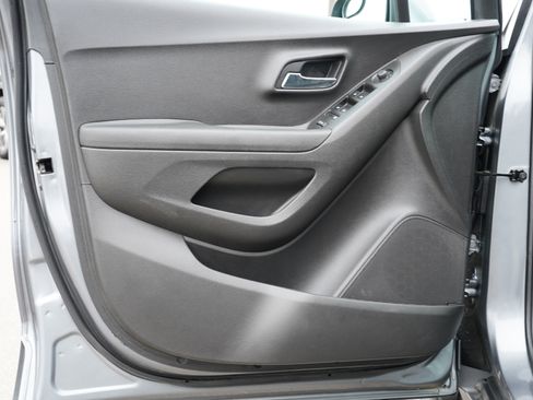 Used 2020 Chevrolet Trax LS w/ Tint and Cruise Package image 14