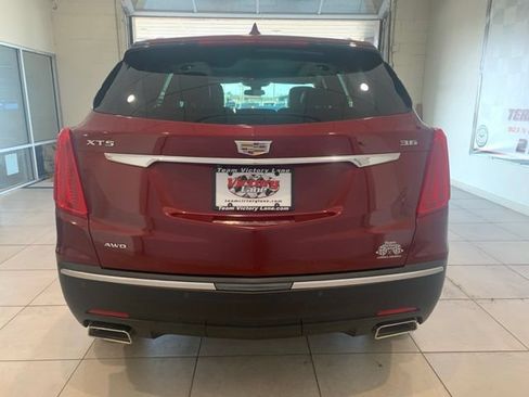 Used 2018 Cadillac XT5 Luxury w/ Driver Awareness Package AWD/4WD image 4