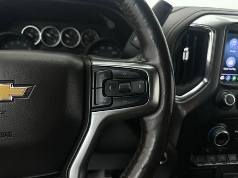 Used 2020 Chevrolet Silverado 1500 LT w/ Convenience Package image 21