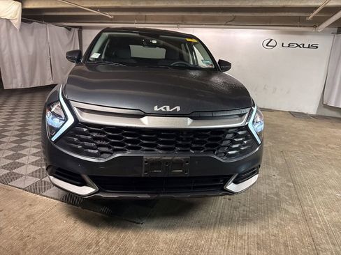 Used 2023 Kia Sportage LX AWD/4WD image 2