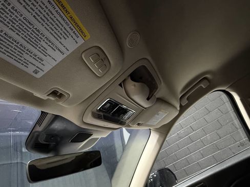 Used 2021 Lincoln Aviator AWD image 64