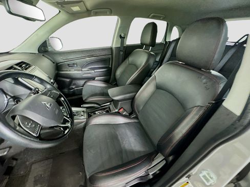 Used 2024 Mitsubishi Outlander Sport AWD image 13