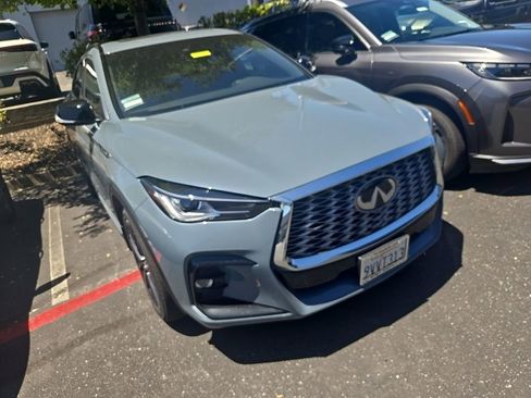 Certified 2025 INFINITI QX55 Luxe w/ Cargo Package AWD/4WD image 1