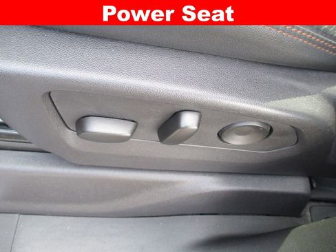 Used 2024 GMC Sierra 1500 AT4 w/ Technology Package image 31