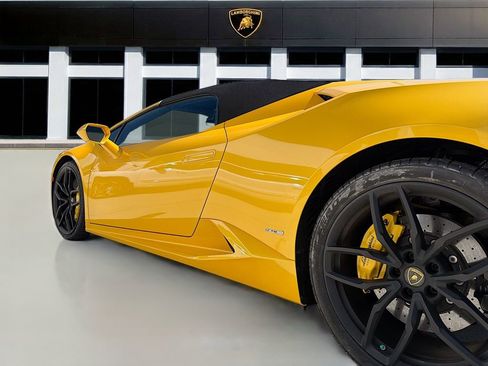 Used 2016 Lamborghini Huracan LP 610-4 image 42