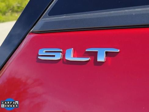 Used 2022 GMC Terrain SLT w/ LPO, Floor Liner Package AWD/4WD image 6