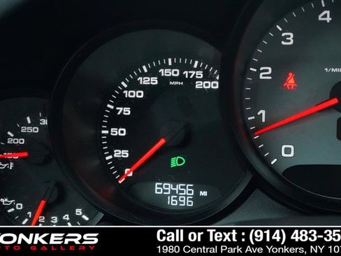 Used 2016 Porsche 911 Carrera 4S image 39