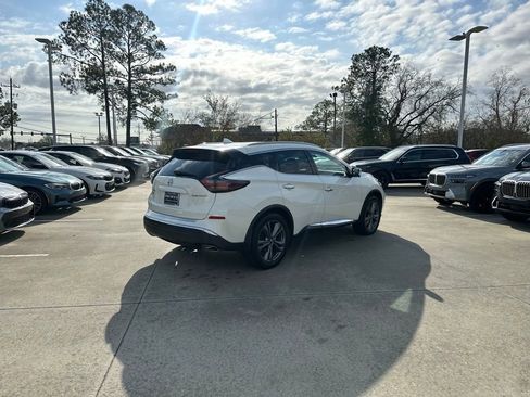 Used 2020 Nissan Murano Platinum w/ Cargo Package image 2