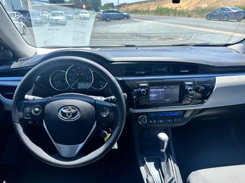 Used 2015 Toyota Corolla LE FWD image 7
