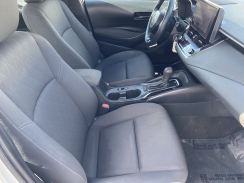 Used 2023 Toyota Corolla LE image 9