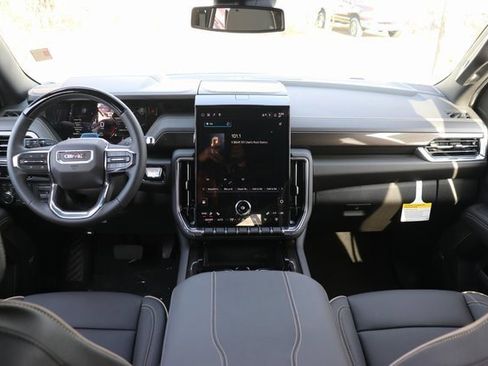 New 2026 GMC Yukon Elevation image 18