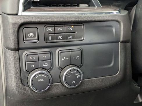 Certified 2025 Chevrolet Tahoe LS AWD/4WD image 13
