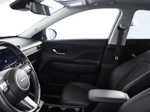 Used 2024 Hyundai Kona Limited image 19