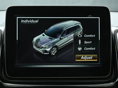 Used 2017 Mercedes-Benz GLS 550 4MATIC image 40