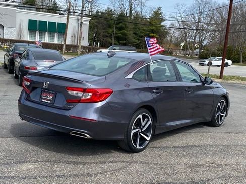 Used 2018 Honda Accord Sport image 5