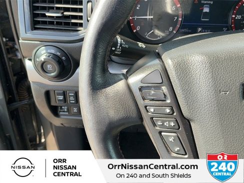 Used 2020 Nissan Titan PRO-4X w/ Pro-4x Convenience Package image 19