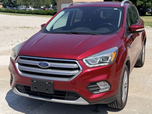 Used 2017 Ford Escape Titanium AWD/4WD image 3