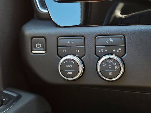 New 2026 GMC Sierra 1500 Elevation AWD/4WD image 19