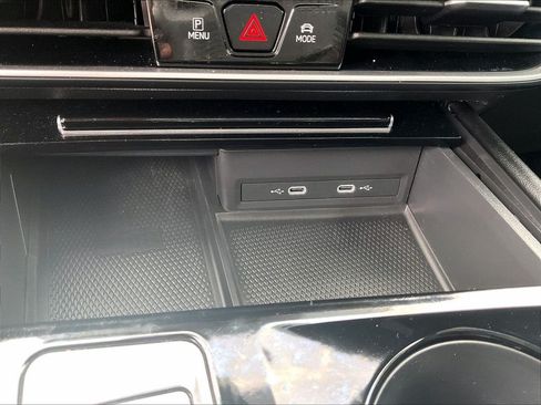 Used 2024 Volkswagen Atlas Cross Sport SEL R-Line AWD/4WD image 25