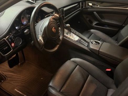 Used 2014 Porsche Panamera S RWD image 9
