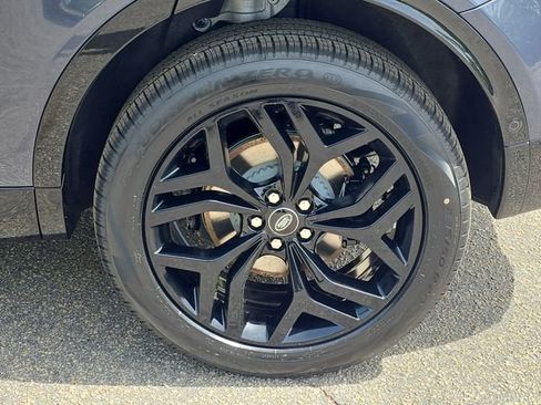 Used 2026 Land Rover Discovery Sport Landmark AWD/4WD image 32