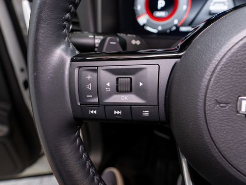 Used 2023 Nissan Rogue Platinum w/ Platinum Premium Package image 29