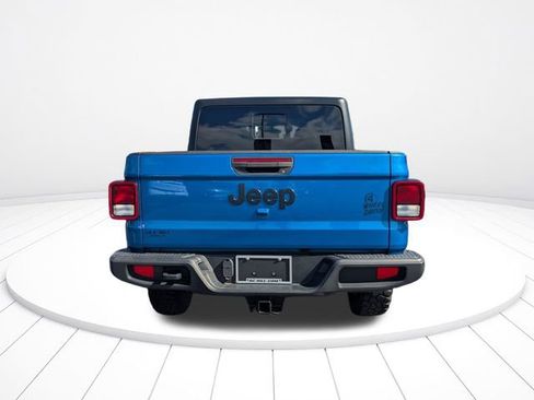 Used 2022 Jeep Gladiator Sport AWD/4WD image 4