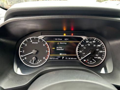 Used 2024 Nissan Rogue SV image 20