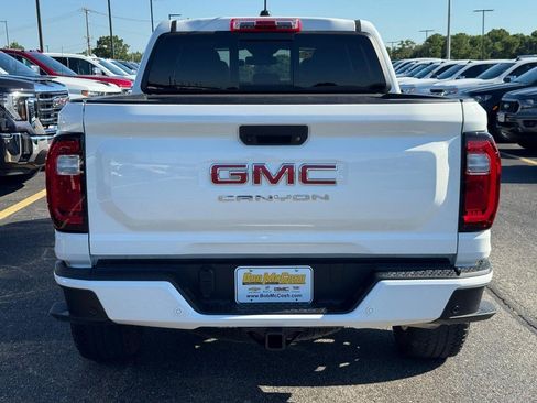Certified 2025 GMC Canyon Denali AWD/4WD image 5