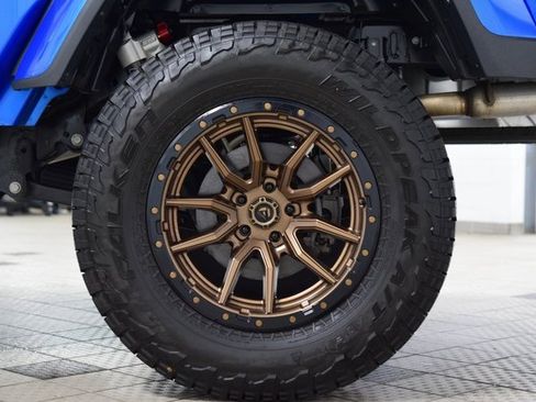 Used 2024 Jeep Gladiator Sport image 26