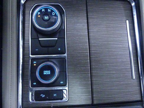 Used 2022 Ford Expedition Max Limited AWD/4WD image 17