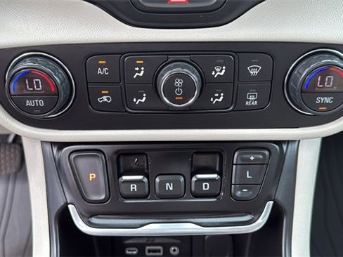 Used 2020 GMC Terrain Denali w/ Denali Premium Package image 20