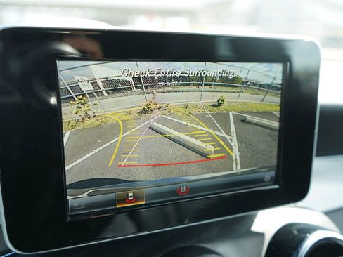 Used 2019 Mercedes-Benz GLC 300 image 27
