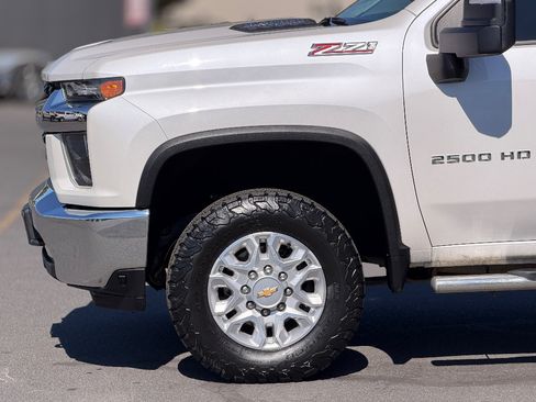 Used 2023 Chevrolet Silverado 2500 LT w/ Convenience Package AWD/4WD image 16