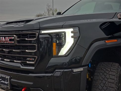 New 2026 GMC Sierra 2500 AT4X image 29