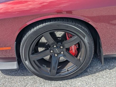 Used 2018 Dodge Challenger SRT Hellcat image 21