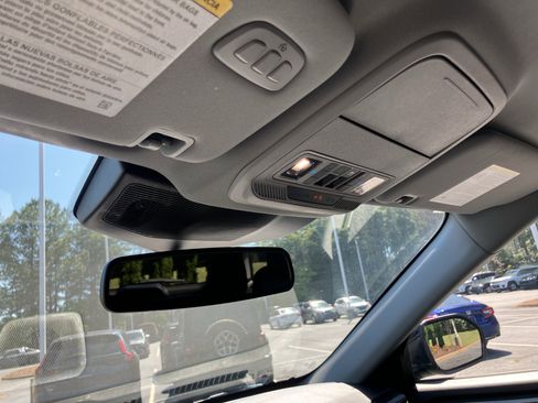 Used 2023 Ford Explorer Limited w/ Limited Technology Package RWD image 29