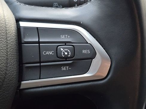 Used 2022 Jeep Compass Latitude image 16