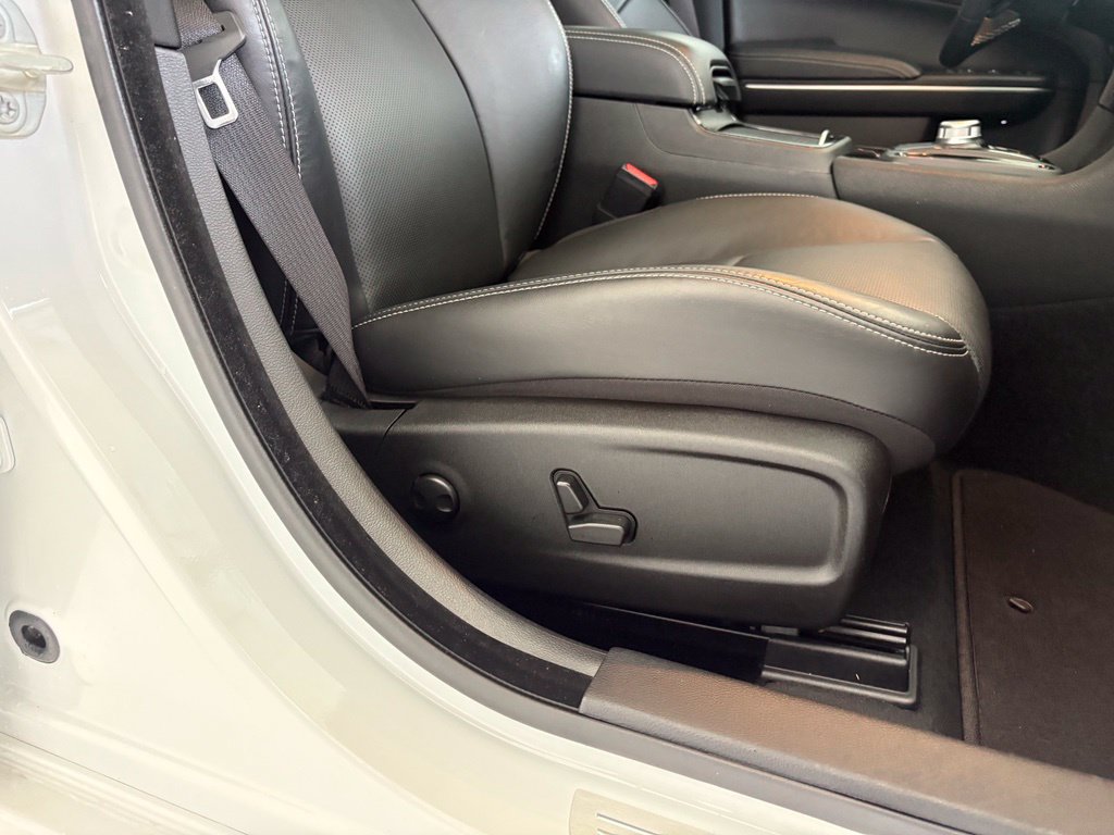 Used 2023 Chrysler 300 S w/ Comfort Group RWD image 40