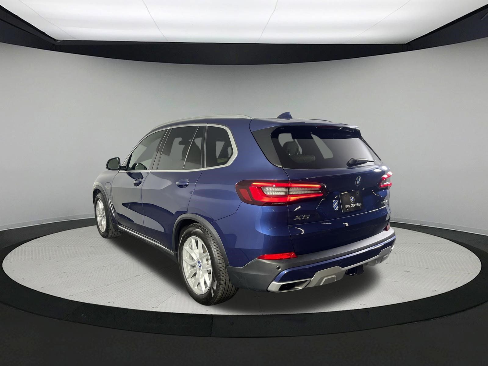 Certified 2022 BMW X5 xDrive45e w/ Premium Package AWD/4WD image 7