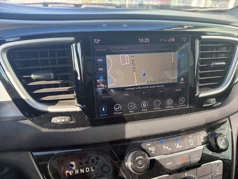 Used 2020 Chrysler Pacifica Touring-L Plus image 26