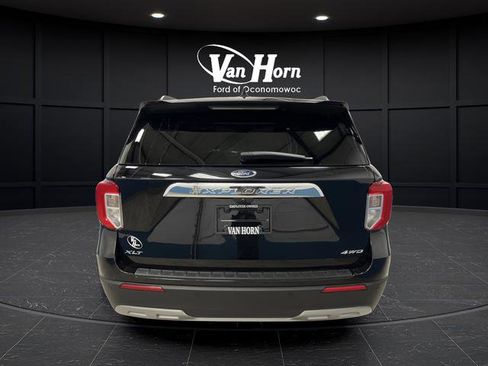 Used 2023 Ford Explorer XLT image 14